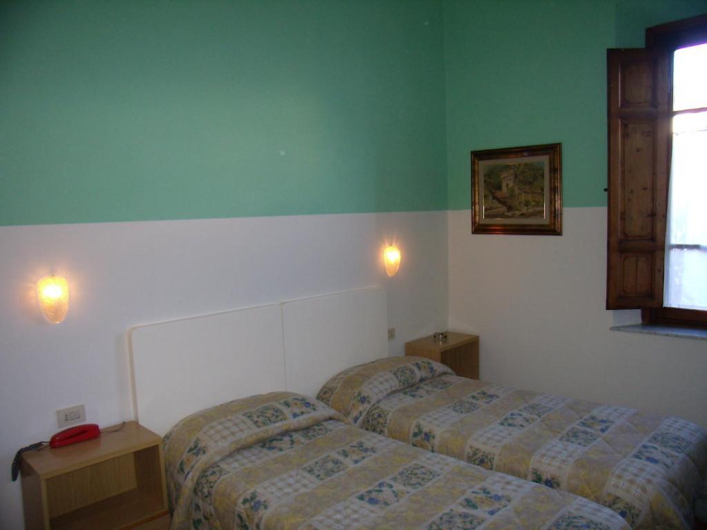 Hotel Savoia E Campana Montecatini Terme Zimmer foto